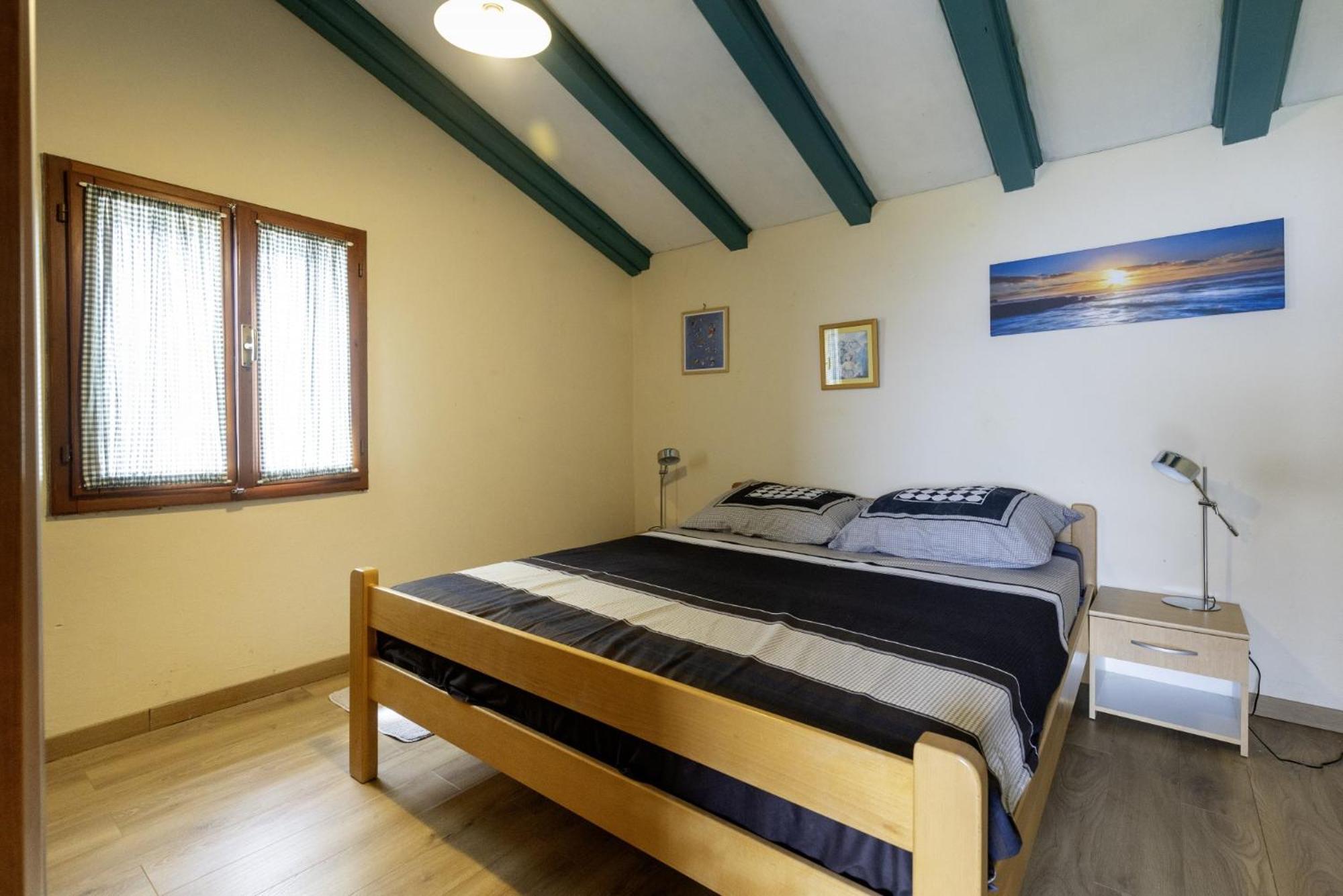 Vila Crni In Crni - Haus Fuer 6 Personen Labin  Exteriér fotografie